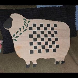 Wooden Sheep Checkerboard Decor